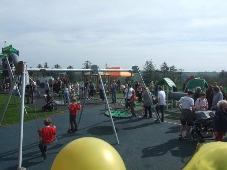 https://www.morvalparishcouncil.org.uk/data/uploads/COUNCILplayarea33.jpeg